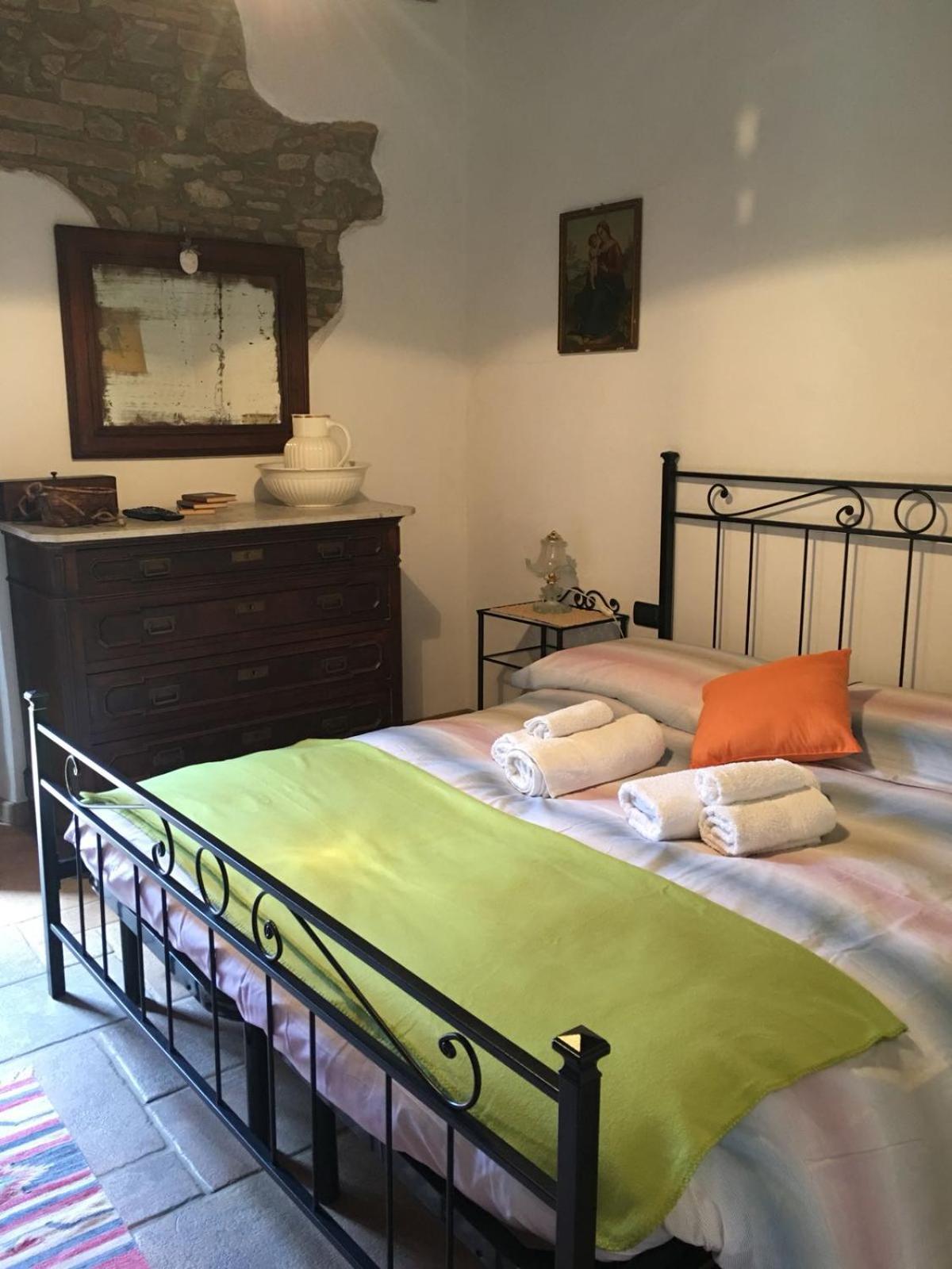 Apartamento La Divina Dimora Il Castello Degli Spiriti Magni Montepescali Exterior foto
