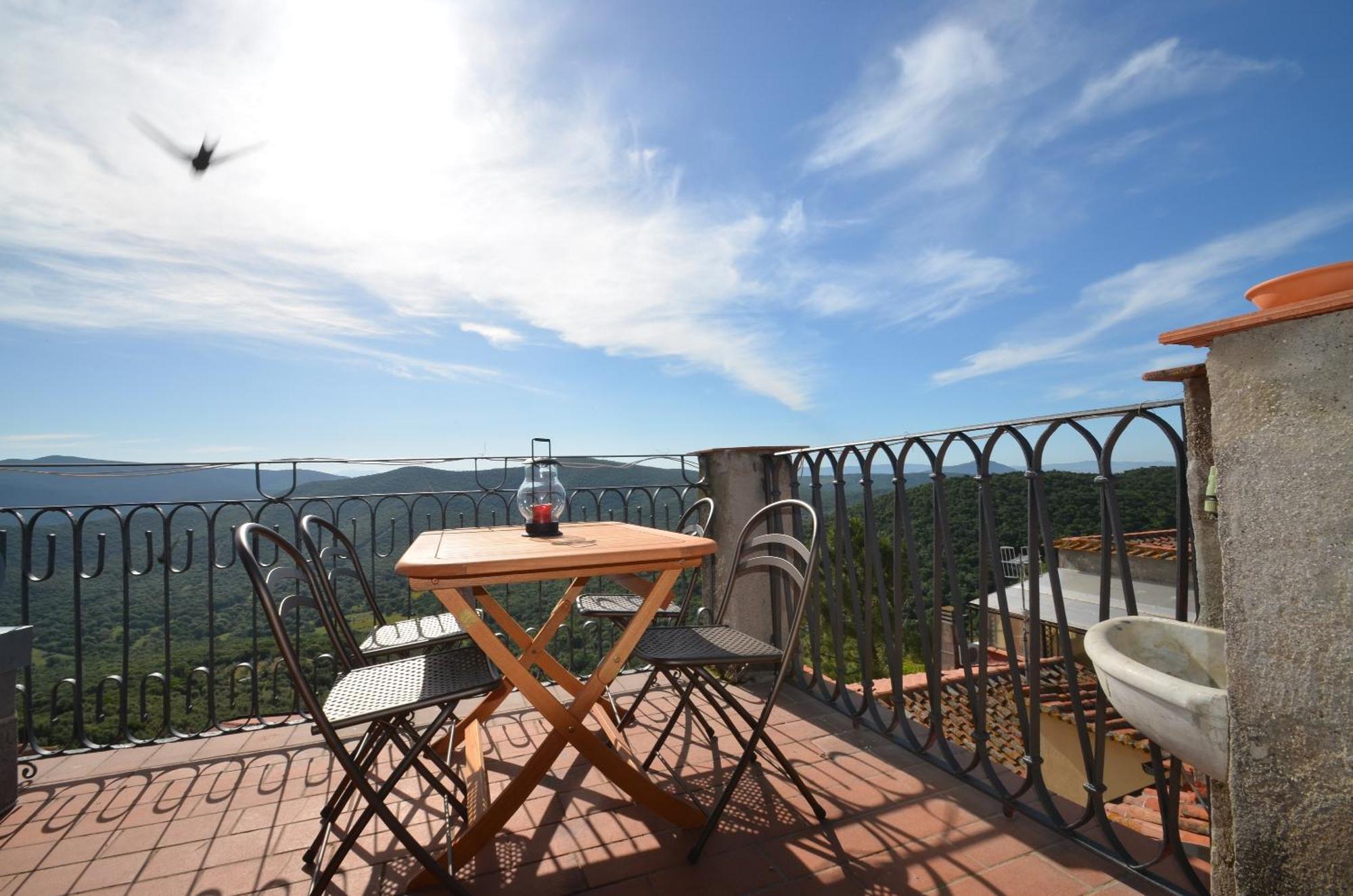 Apartamento La Divina Dimora Il Castello Degli Spiriti Magni Montepescali Habitación foto
