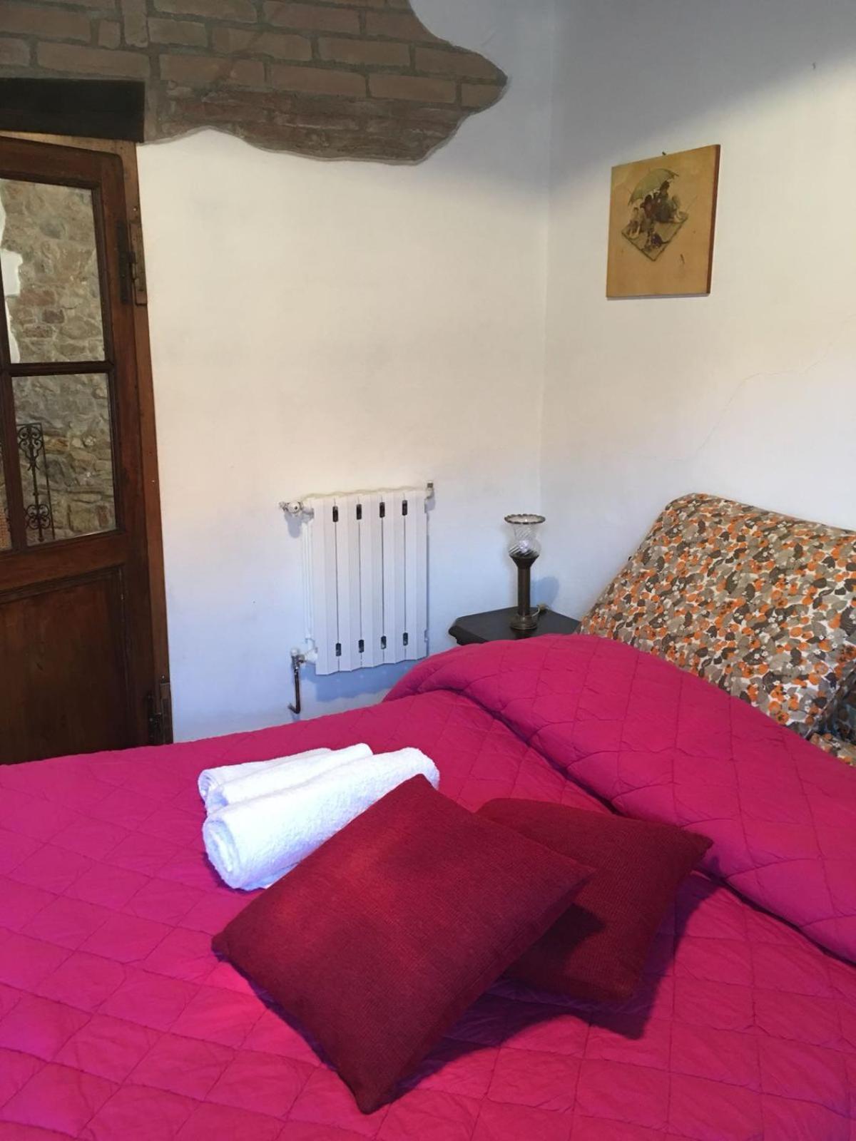 Apartamento La Divina Dimora Il Castello Degli Spiriti Magni Montepescali Exterior foto