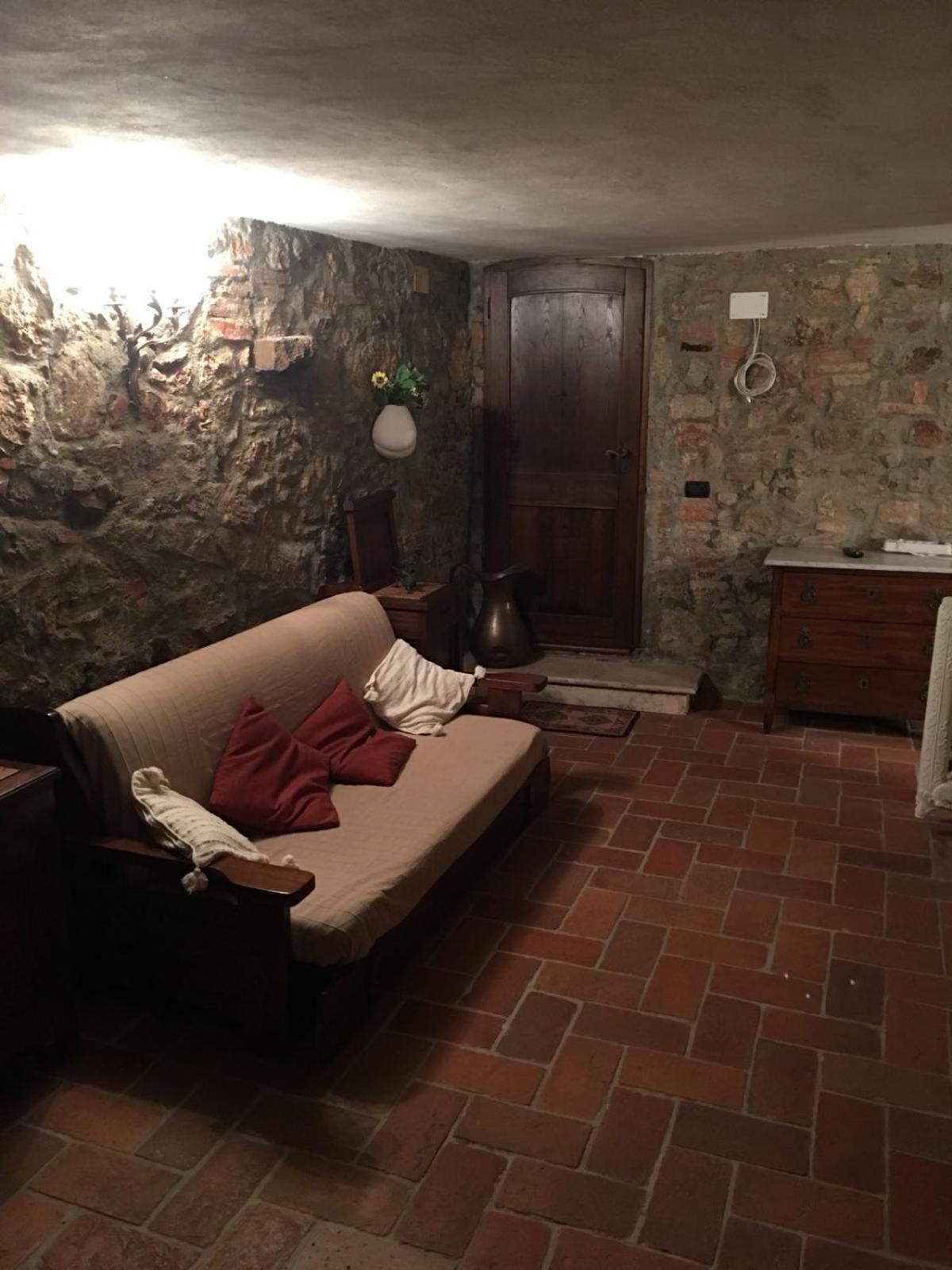 Apartamento La Divina Dimora Il Castello Degli Spiriti Magni Montepescali Exterior foto